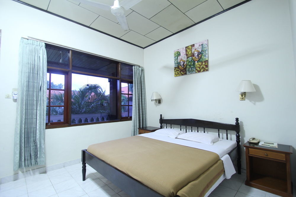 Simpang Inn Hotel Legian Exteriör bild