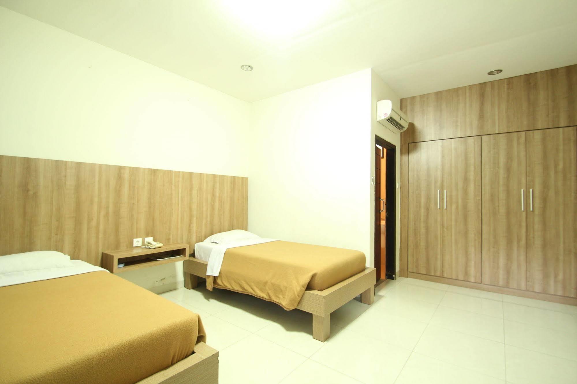 Simpang Inn Hotel Legian Exteriör bild
