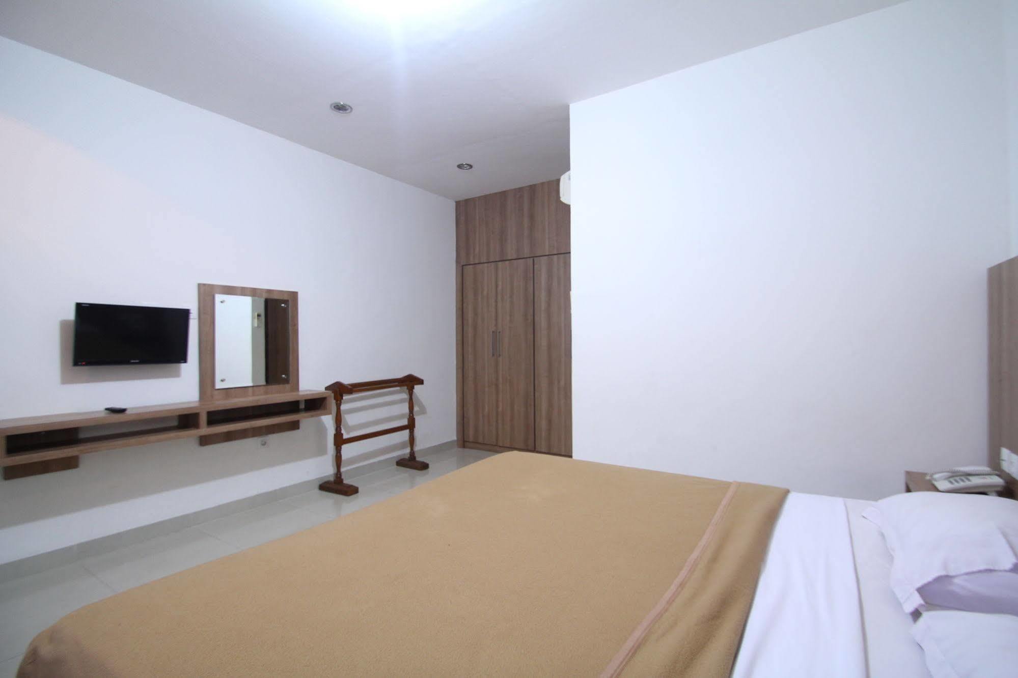 Simpang Inn Hotel Legian Exteriör bild