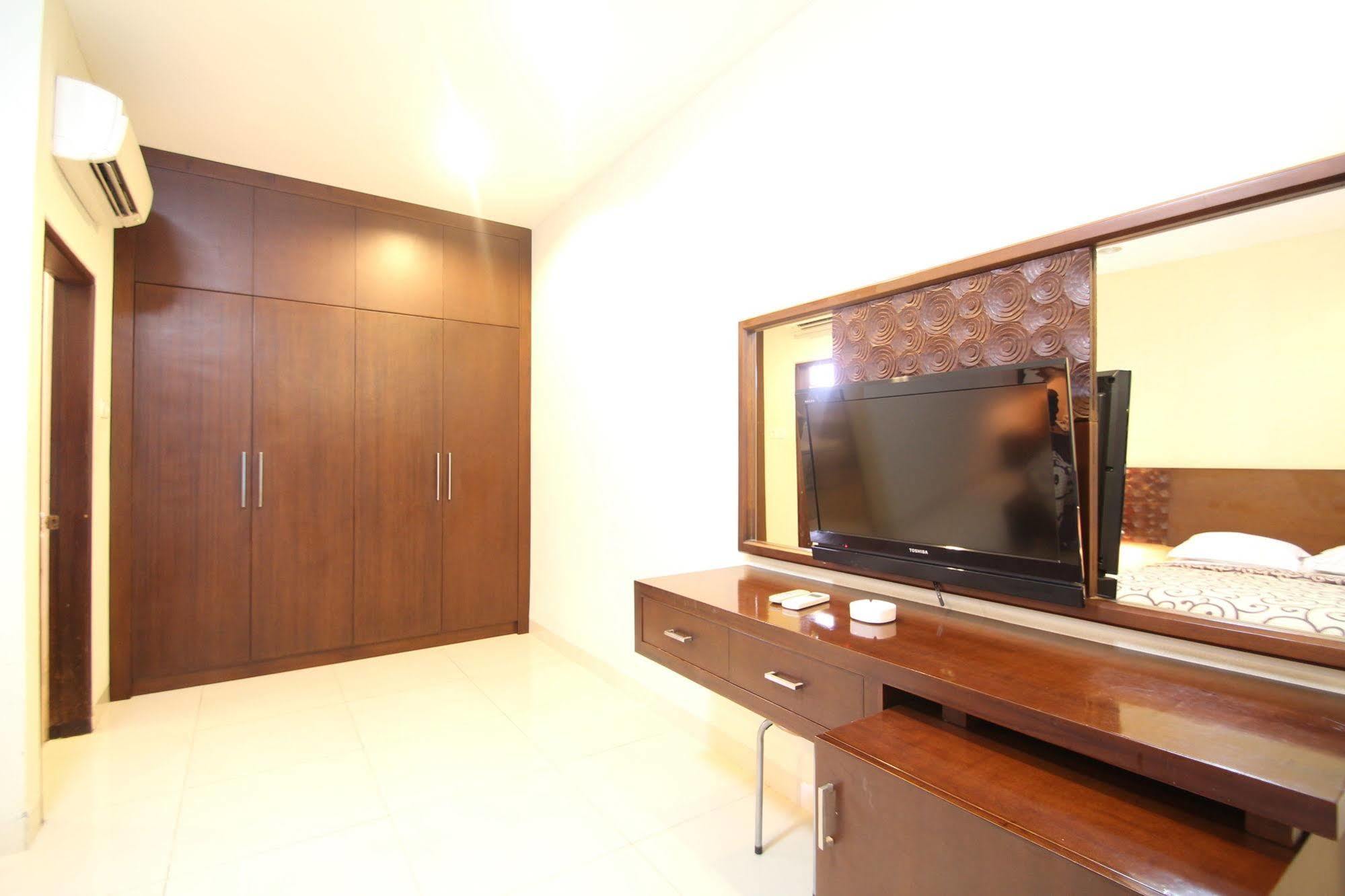 Simpang Inn Hotel Legian Exteriör bild
